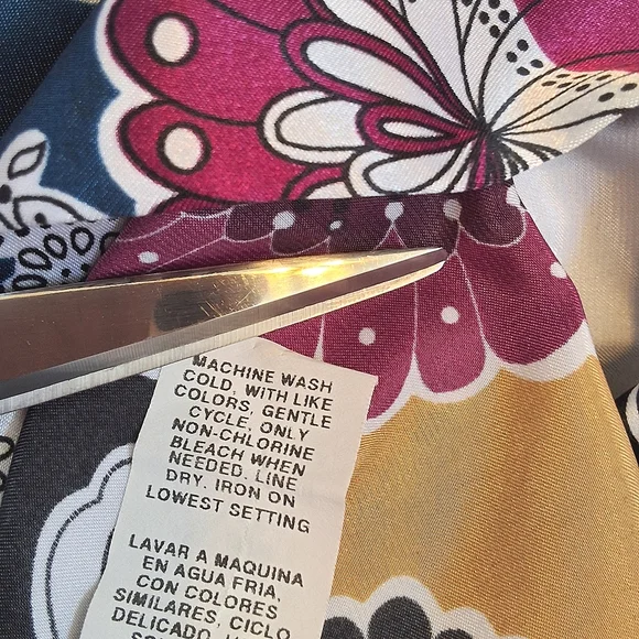 MY Michelle, Medium, Woman's Floral/Paisley Top - Picture 6 of 10